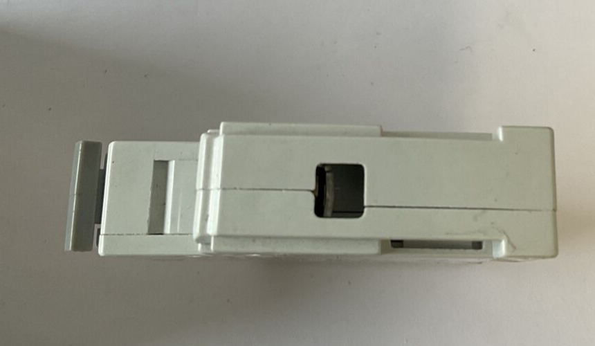 ALLEN BRADLEY 1492-CB1 G 050 CIRCUIT BREAKER 5A 1/2HP 277V 1PH SER.C ***LOTOF3**