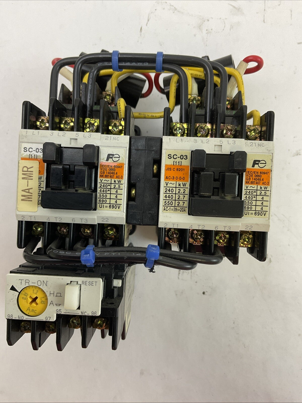 FUJI REVERSING STARTER (SC-03 CONTACTOR COIL 100-110V TR-ON RELAY 0.95-1.45A)