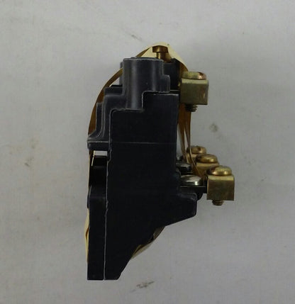 Allen Bradley A-B X-355639 X355639 STATIONARY CONTACT BLOCK ASSEMBLY (NEW)