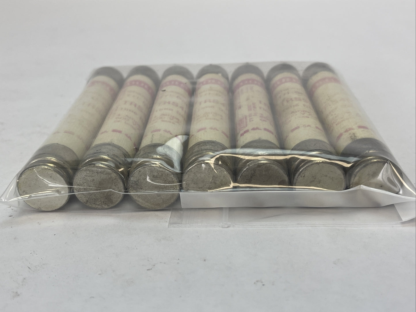 GOULD SHAWMUT TRS4R TRI-ONIC TIME DELAY FUSE 600VAC 4AMP (LOT OF 7)