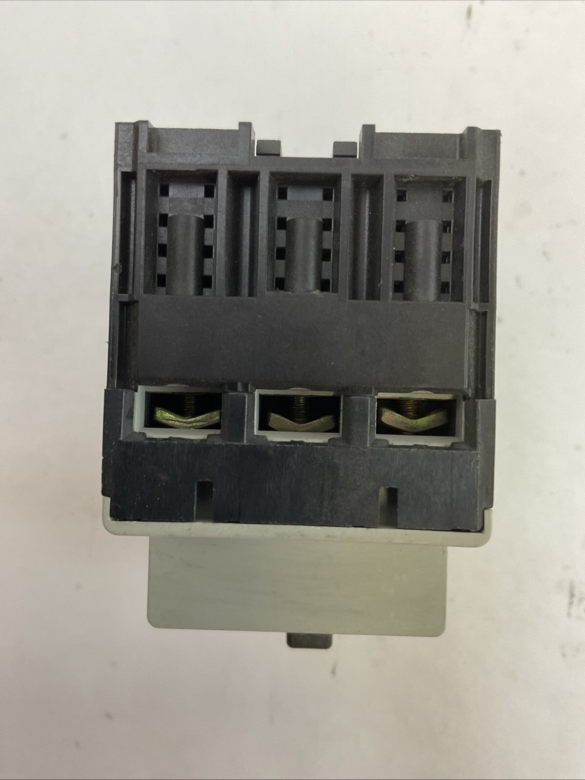 ALLEN BRADLEY 140M-C2E-B16 MOTOR PROTECTOR SER B 1.0-1.6A 575VAC 3PH 1HP