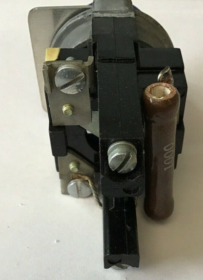 CUTLER HAMMER 10250H396A PUSH BUTTON ELEMENT INDICATING LIGHT  110V HEAVY DUTY