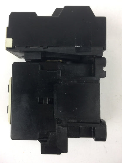 FUJI ELECTRIC 4NC0F0 TYPE SC-0 CONTACTOR 4NK0AS TYPE TK-0N OVERLOAD RELAY