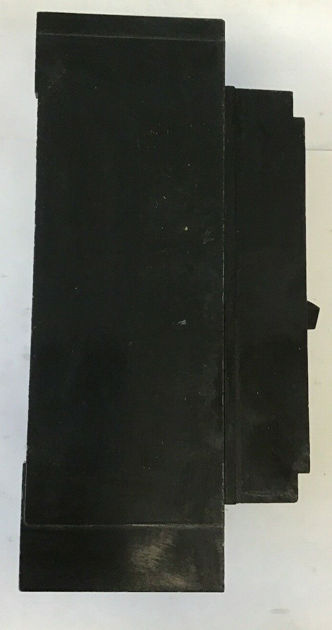 SQUARE D Q2MT 225AMP 240VAC 3POLE CIRCUIT BREAKER