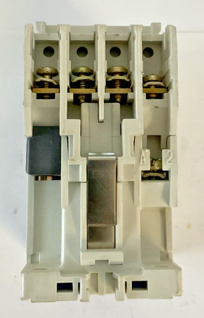 EATON CE15BNS3AB CONTACTOR SER.B1 SIZE:B 110/120V COIL 50/60HZ