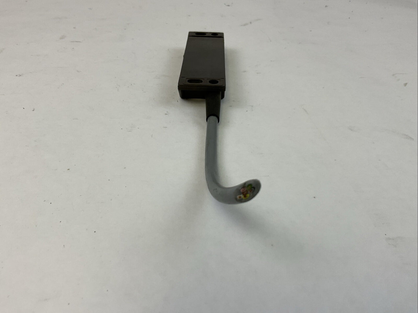 SCHMERSAL BNS 33-12Z-2187 SAFETY SENSOR 250mA 3W 100VAC/DC