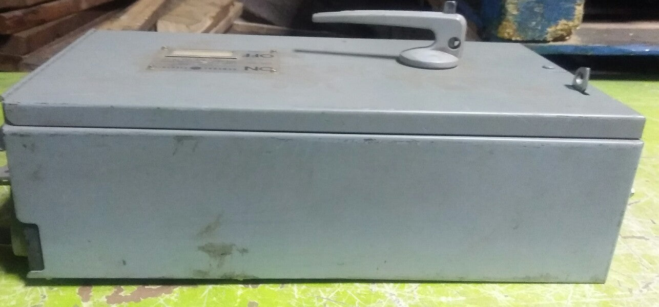 General Electric GE QMR THFP364 200 Amp 600V 3-Pole Disconnect Switch Panelboard