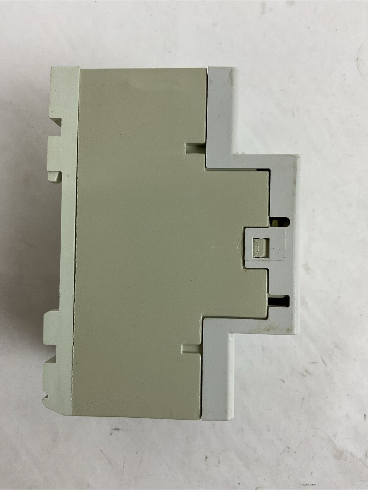 ALLEN BRADLEY 140-MN-0160 SER C 2.5A 600V 3PH 1.5HP MANUAL STARTER