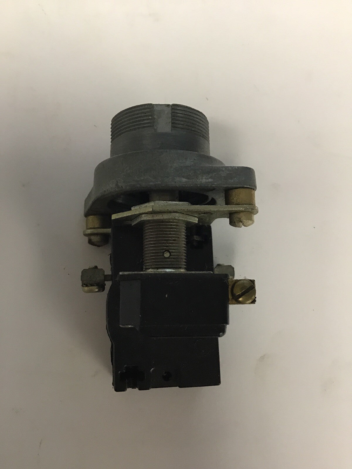 GE CR2940UW234A2 ILLUMINATED PUSHBUTTON 115V 50/60HZ
