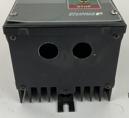 RELIANCE DC2-70U MOTOR CONTROLLER 115/230VAC 12.5A 1.0/2.0HP  MISSING KNOB