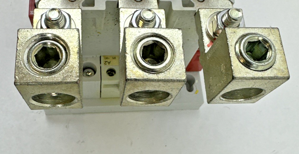 ALLEN BRADLEY 100S-D115D22C CONTACTOR SER.B 250A 12KV 600VAC