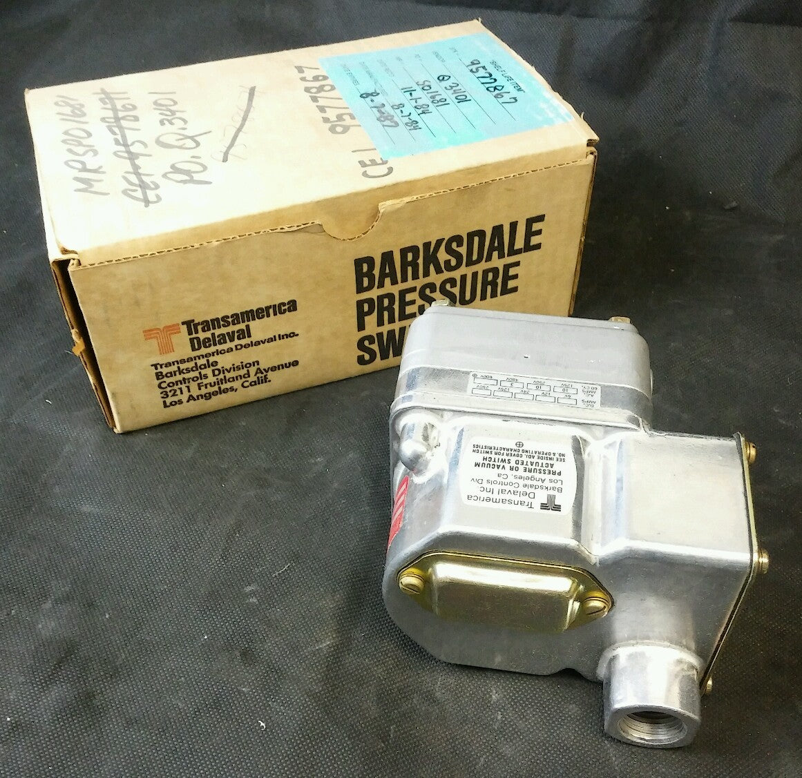 BARKSDALE DPD2T-A3 PRESSURE OR VACUUM ACTUATED SWITCH