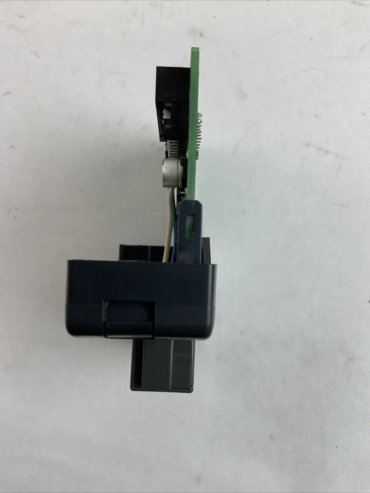 AUTOMATION DIRECT D2-16TD1-2 OUTPUT MODULE 10.2-26.4VDC 0.1A