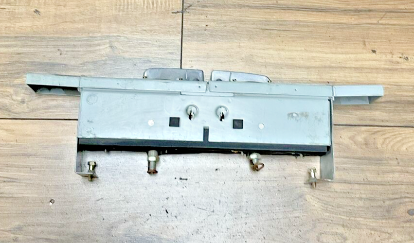 I-T-E V7A2211LR  VACU-BREAK FUSIBLE PANELBOARD SWITCH 250V, 30A
