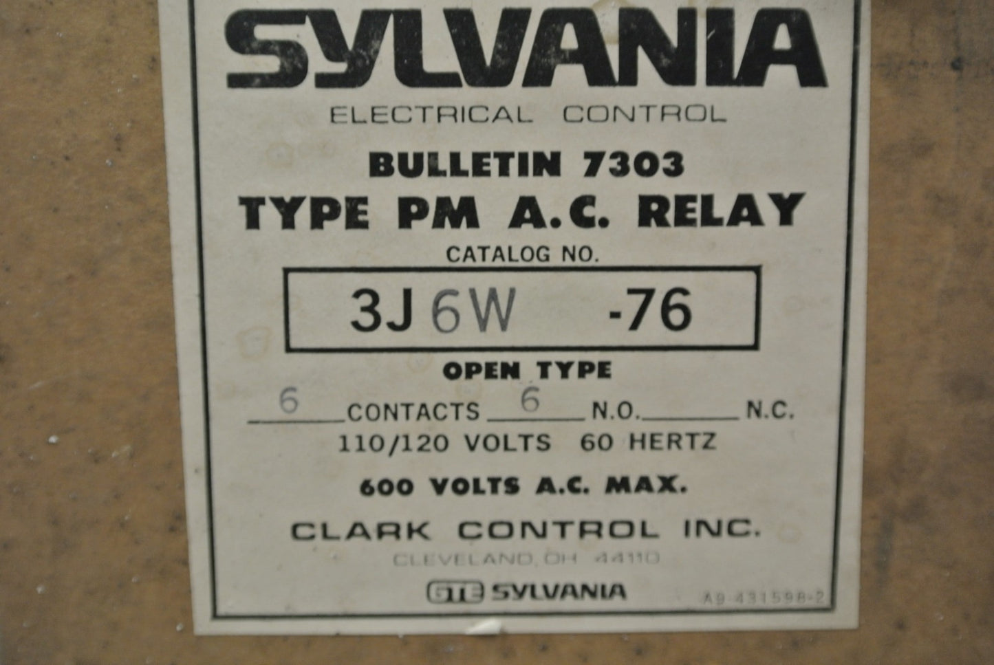 SYLVANIA 3J6W-76 TYPE PM AC RELAY / 110/120V, 60Hz / 6 N.O. / NEW SURPLUS