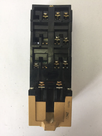 ALLEN BRADLEY 700-P800A1 AC RELAY SER B 600VAC COIL 115-120V 60HZ 700-PC40 SER A