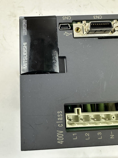 MITSUBISHI MELSERVO-J3 MR-J3-200BS4 AC SERVO DRIVE 3 PHASE 2kW 380-480V 50-60Hz