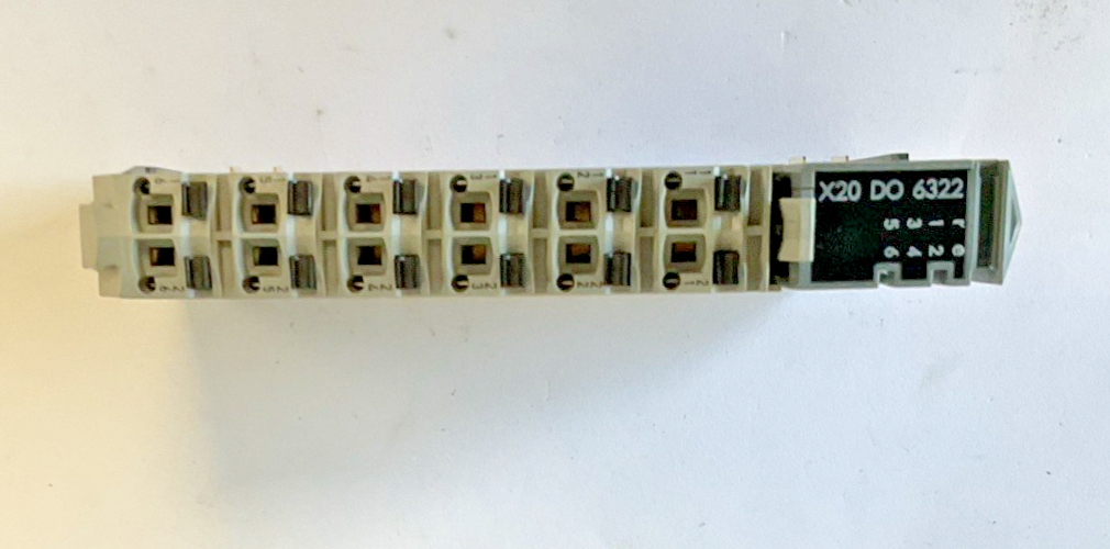 B&R X20 D0 6322 DIGITAL OUTPUT PLC REV.IO / X20 BM 11 REV. G0 BASE