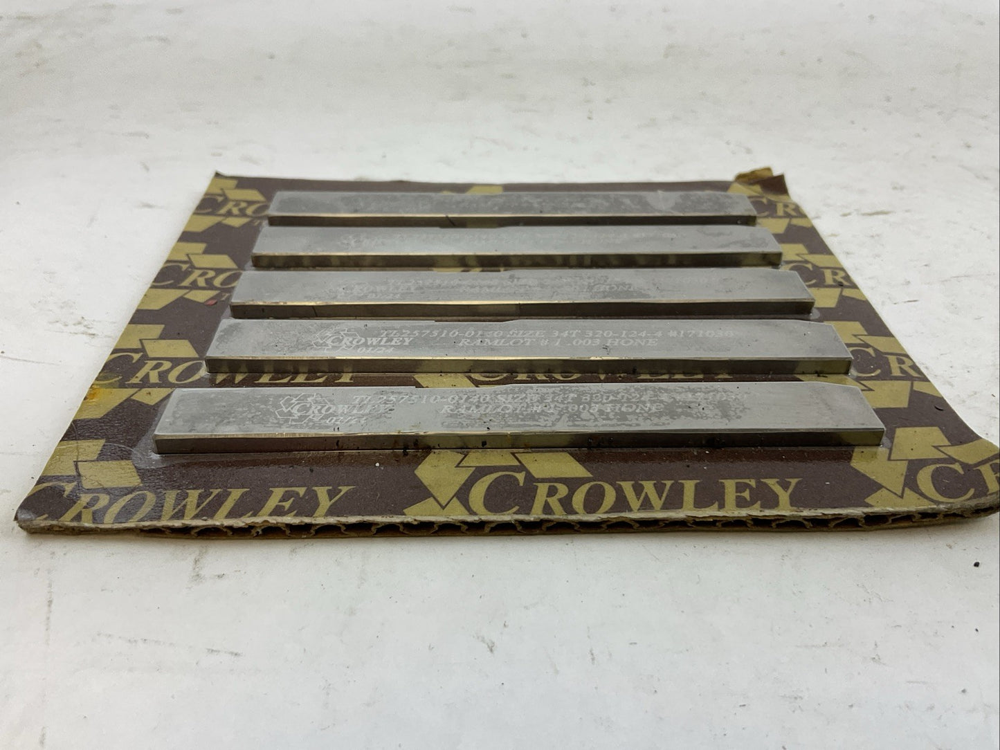 CROWLEY TL257510-0140 SIZE 34T 320-124-4 #171030 RAMLOT #1.003 HONE (LOT OF 5)