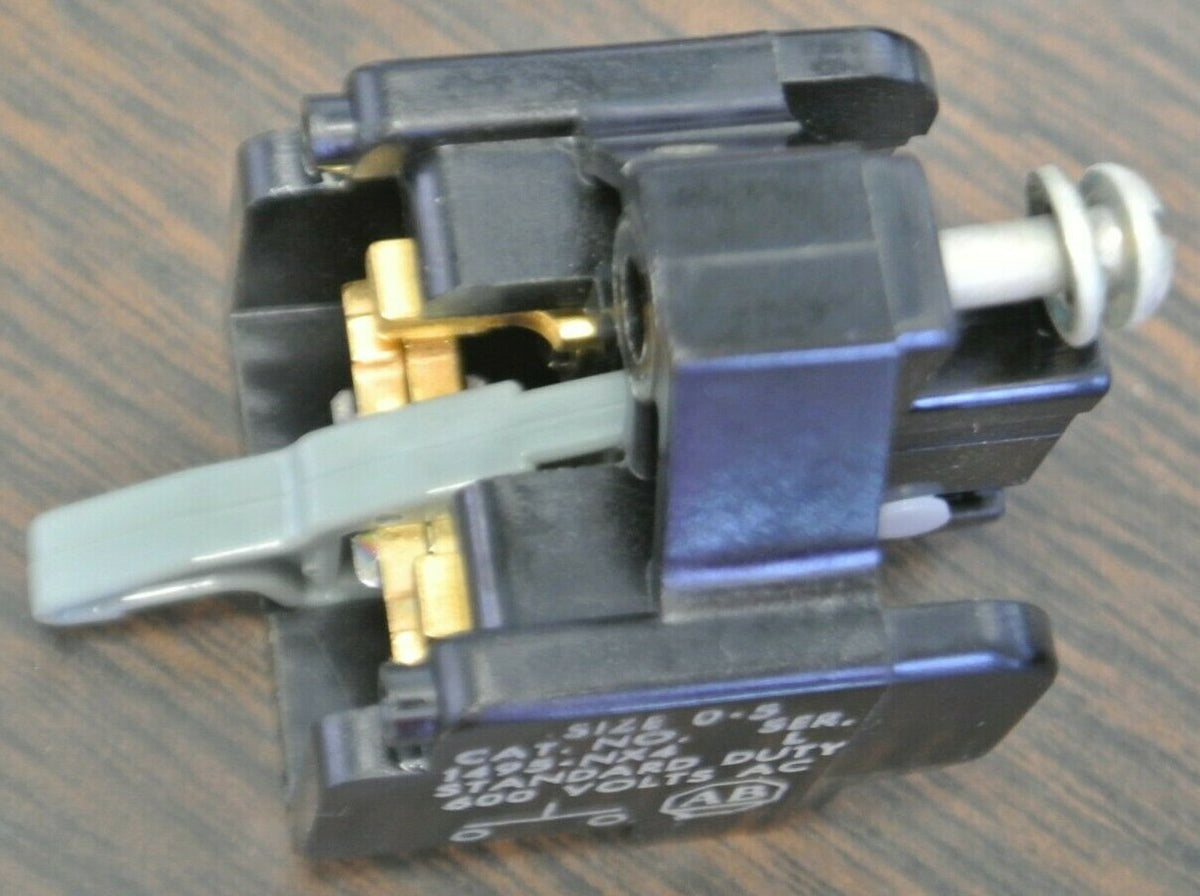 ALLEN-BRADLEY 1495-NX4 / SIZE 0-5 / AUXILIARY CONTACT / 600VAC / NEW SURPLUS