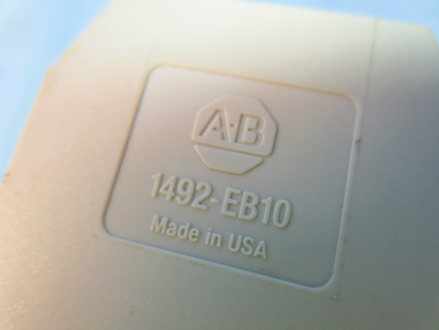 ALLEN-BRADLEY 1492-W6 (10 PCS.) w/ 1492-EB10