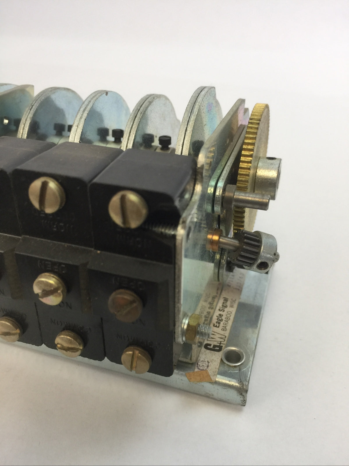 EAGLE SIGNAL MP12A604 REPEAT CYCLE TIMER MULTIPULSE MP SERIES COIL 120V 60HZ