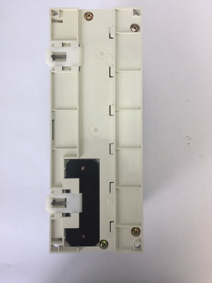 ALLEN BRADLEY 1745-E103 SLC 100 PROGRAMMABLE CONTROLLER  LINE VOLTAGE 100/200VAC