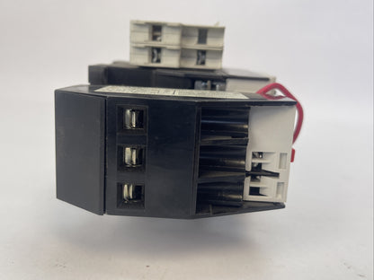 SIEMENS SIZE 1 STARTER(3TF4422-0A..1 CONTACTOR 600VAC 10HP 27A 3UA55001J* RELAY)