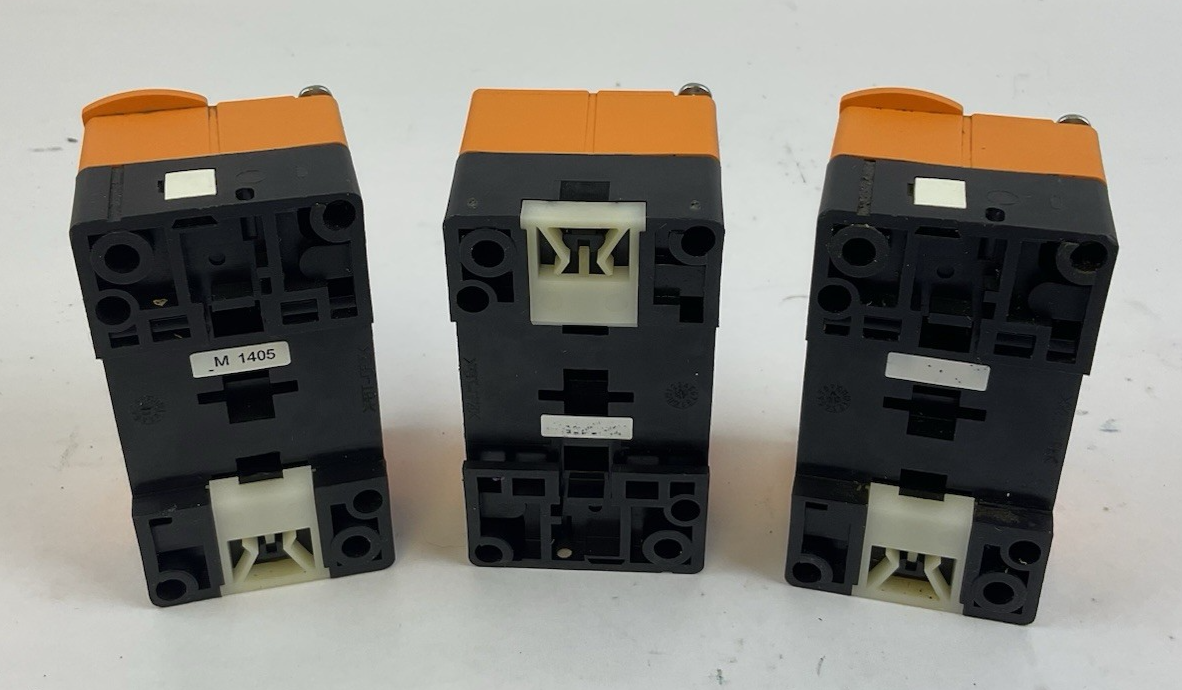 IFM ELECTRONIC RELAY GMBH D-45127 316V DC / 240mA LOT OF 3