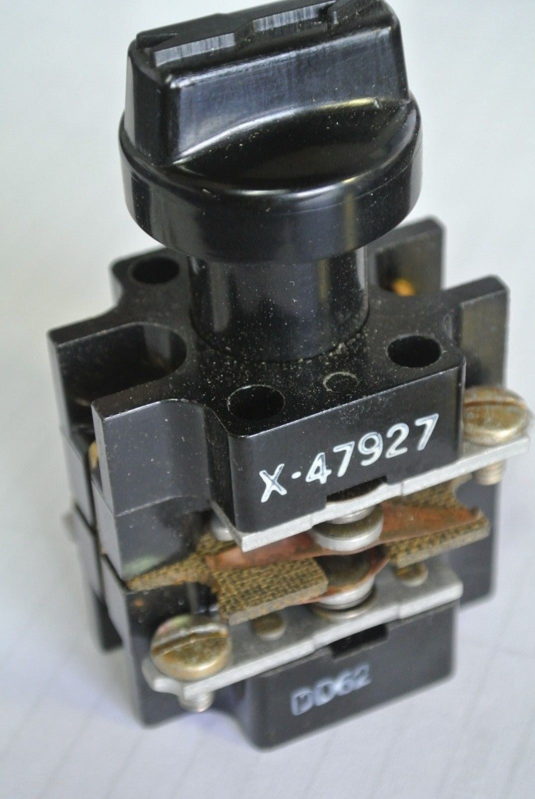 ALLEN-BRADLEY X-47927 - 3-POSITION SELECTOR SWITCH ASSEMBLY - NEW SURPLUS