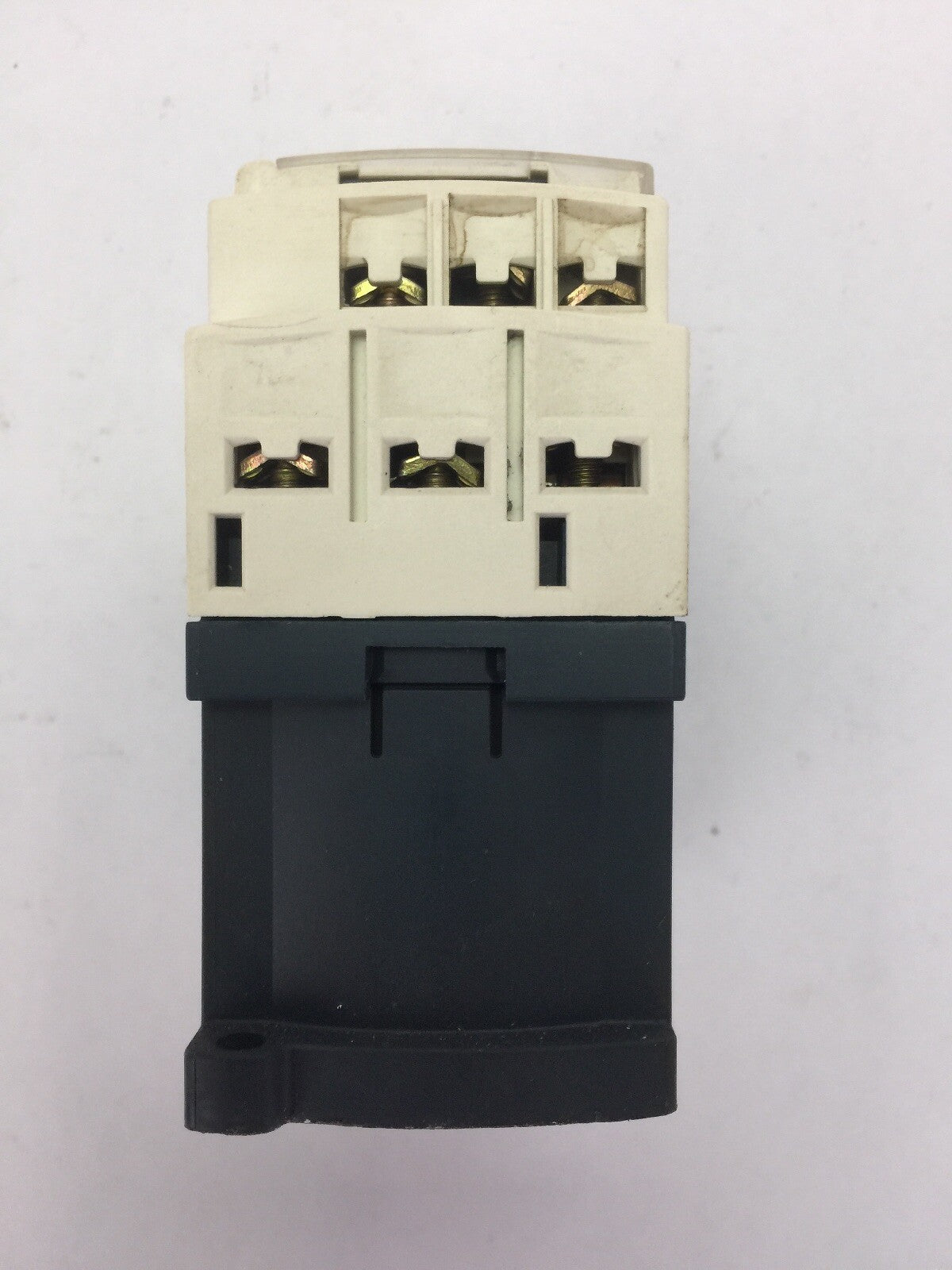 TELEMECANIQUE CAD50 BL RELAY 600VAC 10A  COIL 24VDC 2,4 W