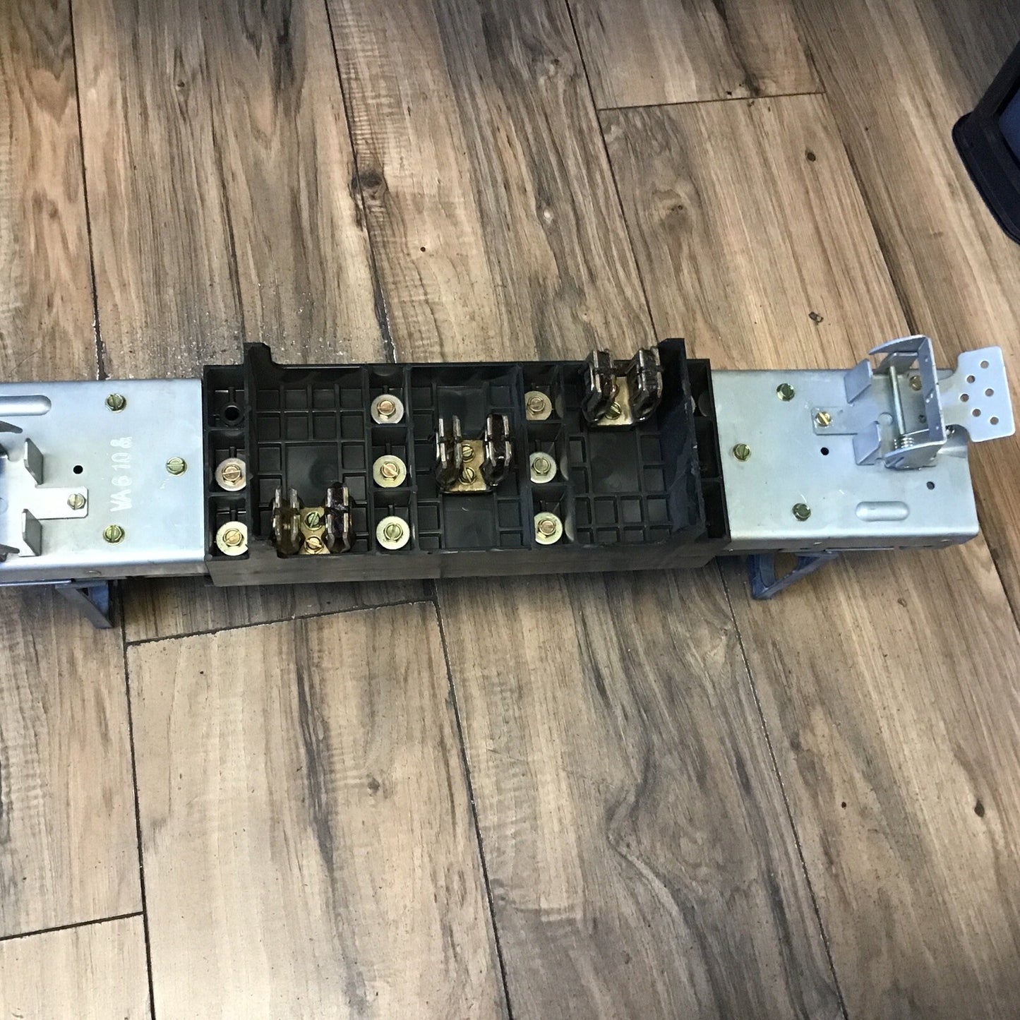GENERAL ELECTRIC CIRCUIT BREAKER MODULE  AMCFJ 500AMP 6POLE MODEL1