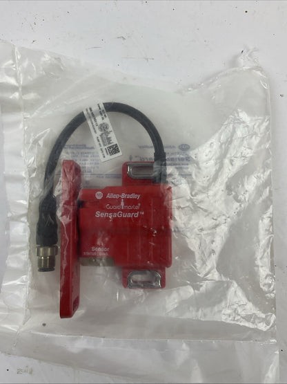 ALLEN BRADLEY 440N-Z21SS3PH SENSAGUARD NON-CONTACT SWITCH SER B F/W 1.005 H/W 1.
