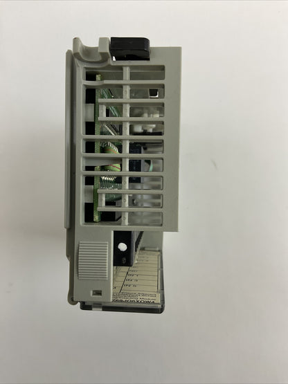 ALLEN BRADLEY 1769-IQ6XOW4 SER B F/W REV 3.1 DIR/VER 95320747/04 COMBINATION