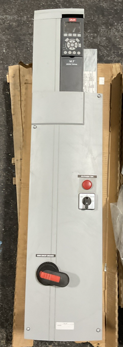 DANFOSS 177U9584 MOTOR AC DRIVE OUPUT 0-460VAC 3PH 0-60HZ 34A 25HP INPUT 480VAC