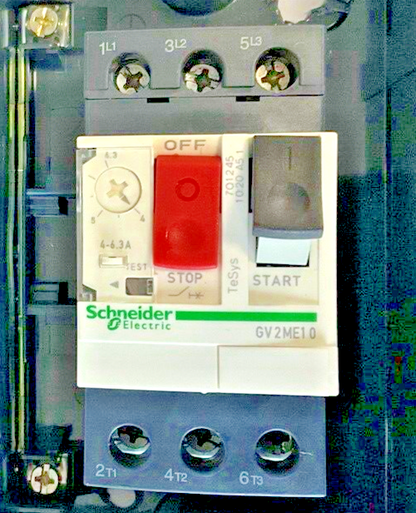 SCHNEIDER ELECTRIC GV2ME10 MOTOR CIRCUIT BREAKER W/ COVER