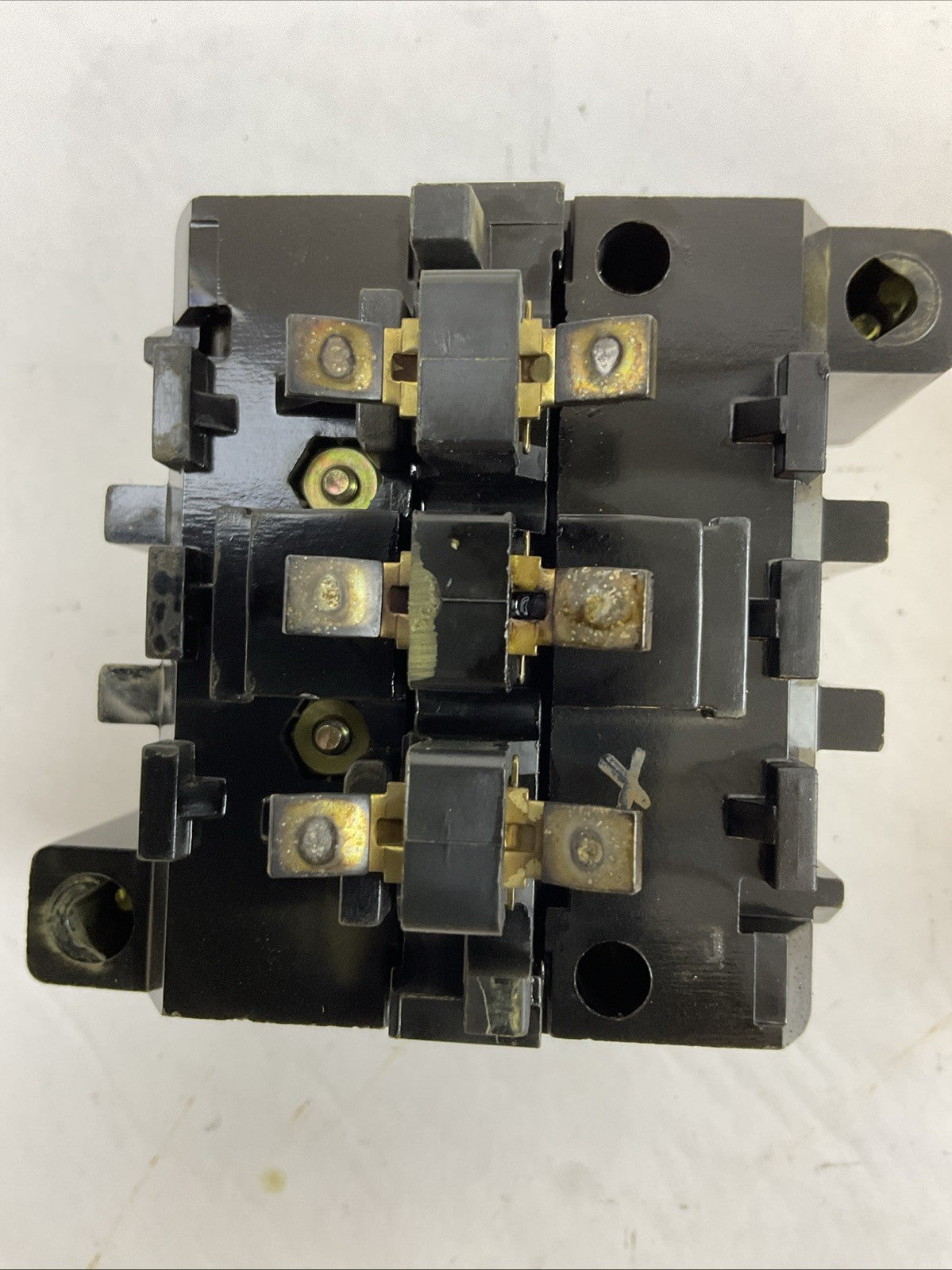 SQUARE D 8536SBG2 SIZE 0 STARTER 600VAC 5HP B4.85 HEATERS 31041-400-42 COIL 120V