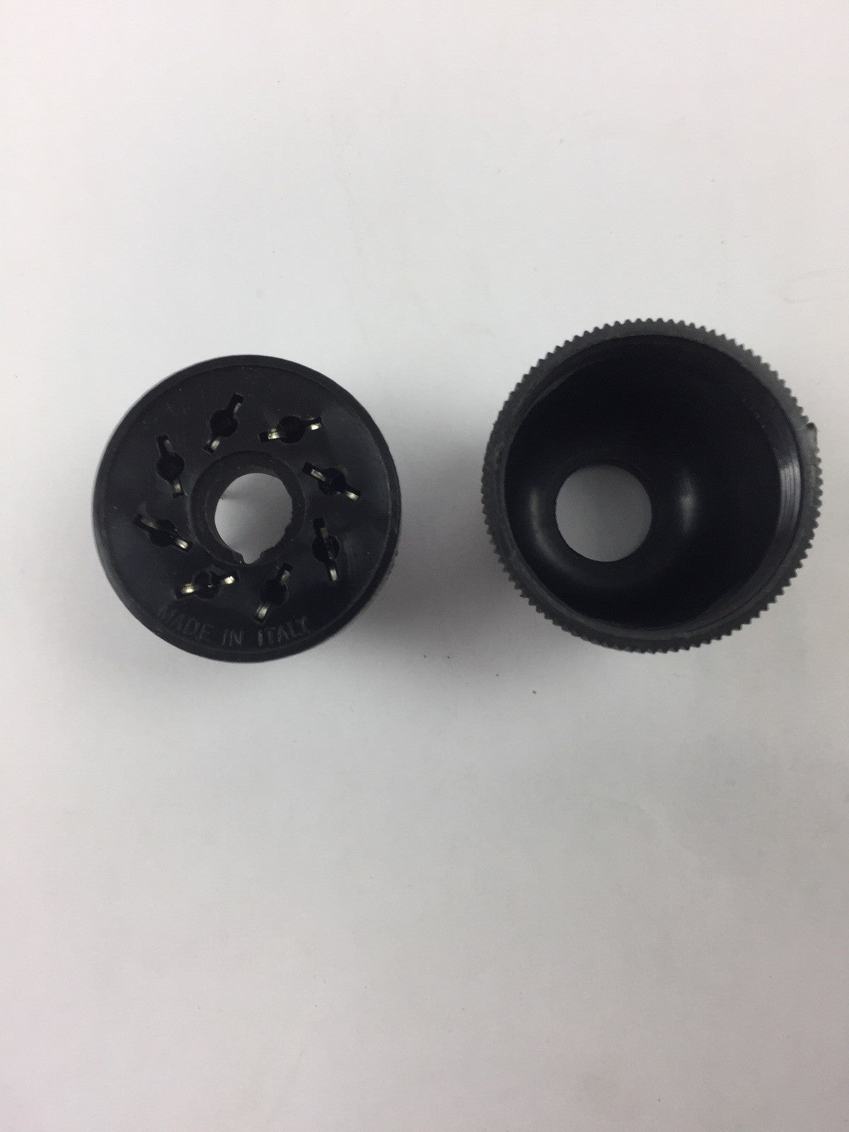 ALLEN BRADLEY 700-HN108 TUBE BASE SOCKET 8 PIN 10A 300VAC SERIES B (LOT OF 6)