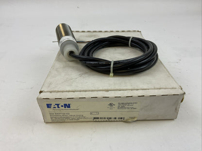 EATON E58-30DP150-ED 90-132VAC 18-50VDC 300ma PHOTOELECTRIC SENSOR