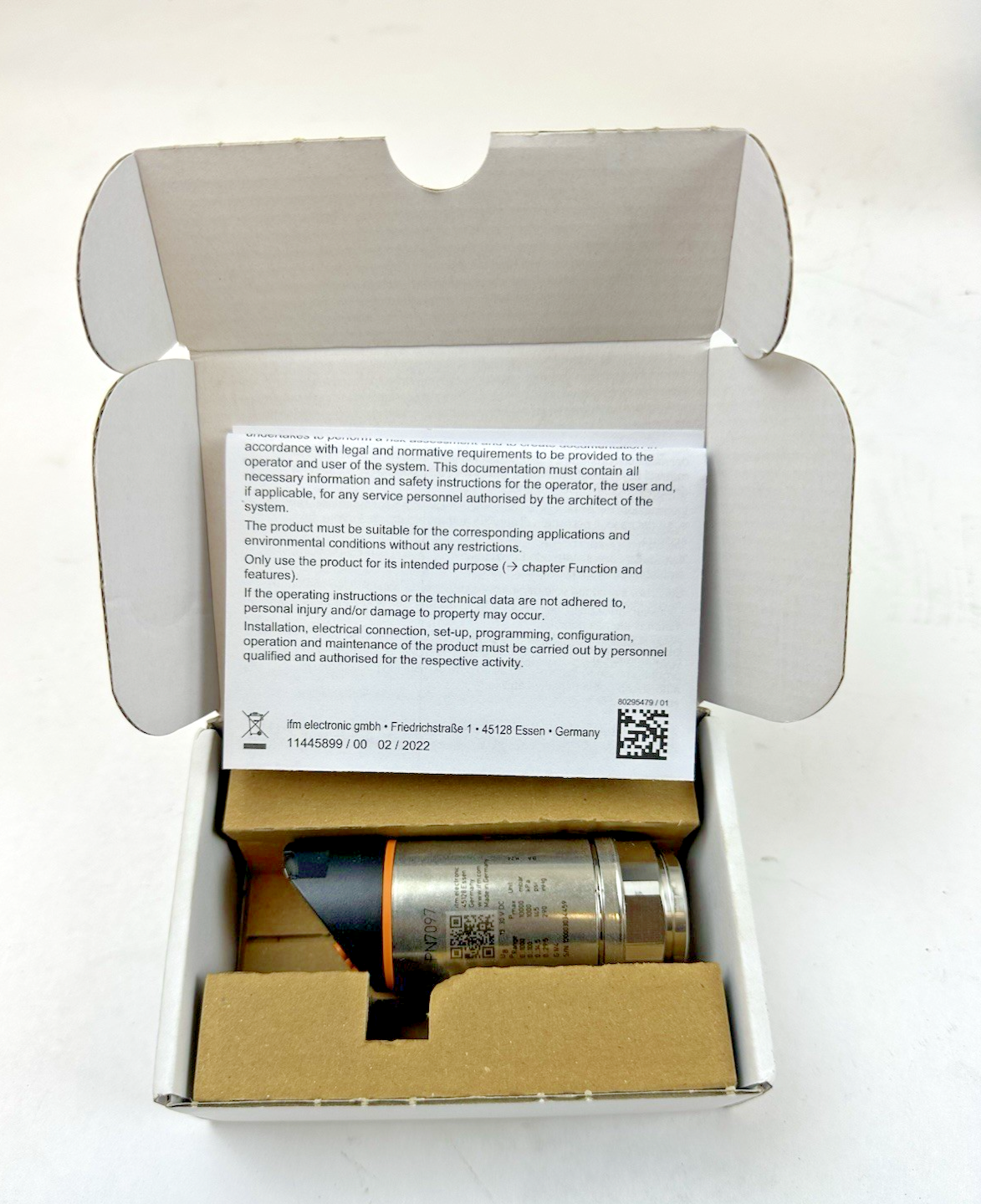 IFM PN7097, PRESSURE SENSOR W/ DISPLAY, PN-001BRER14-QFRKG