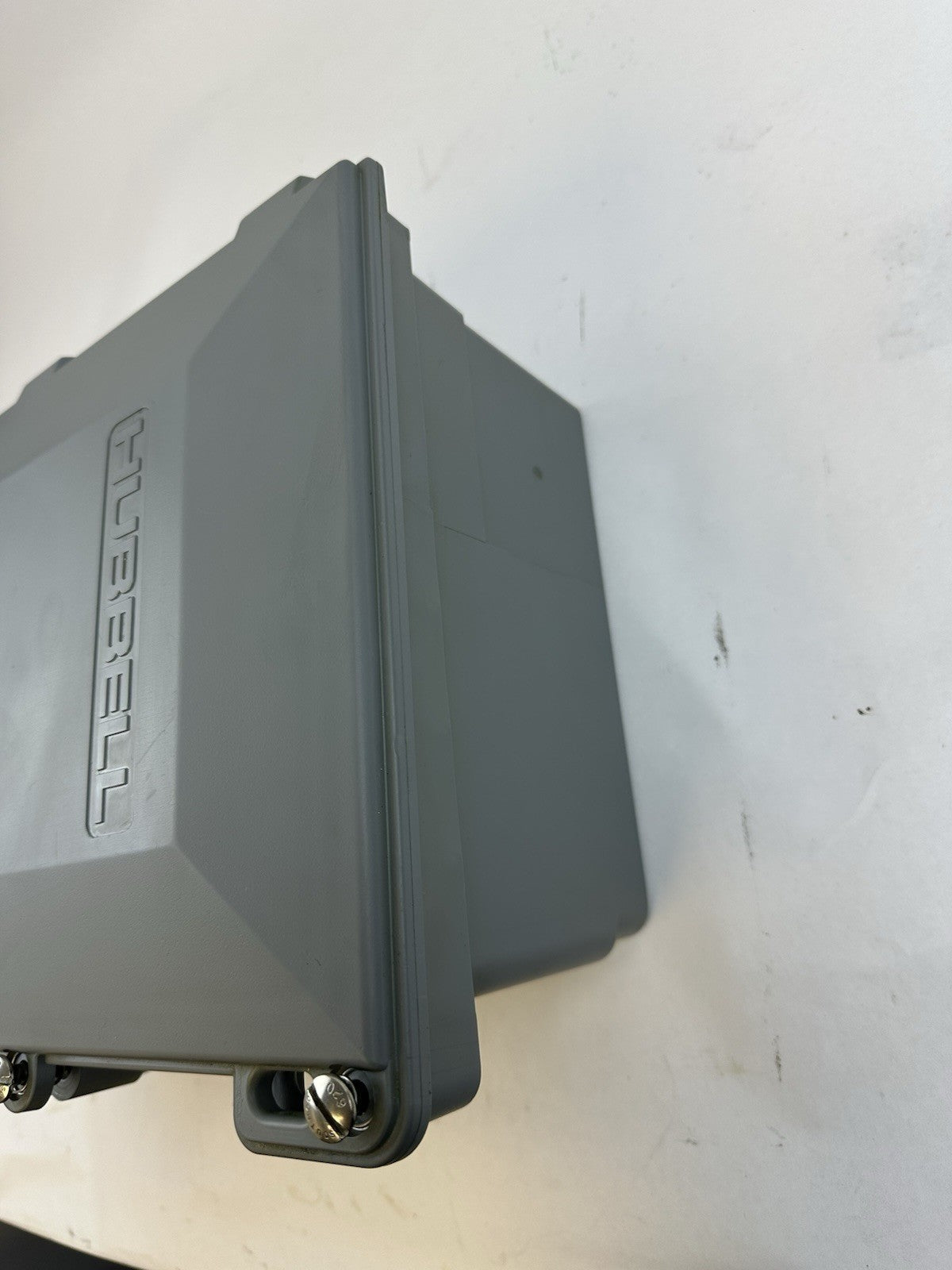 HUBBELL HBL460MIF9W PIN & SLEEVE MECHANICAL INTERLOCK 60A 240VA