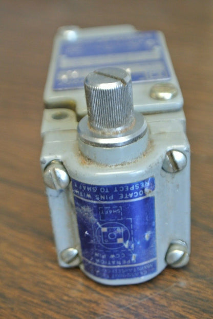 SQUARE D 9007 B53C Ser. B / HEAVY DUTY LIMIT SWITCH / NEW SURPLUS in BOX
