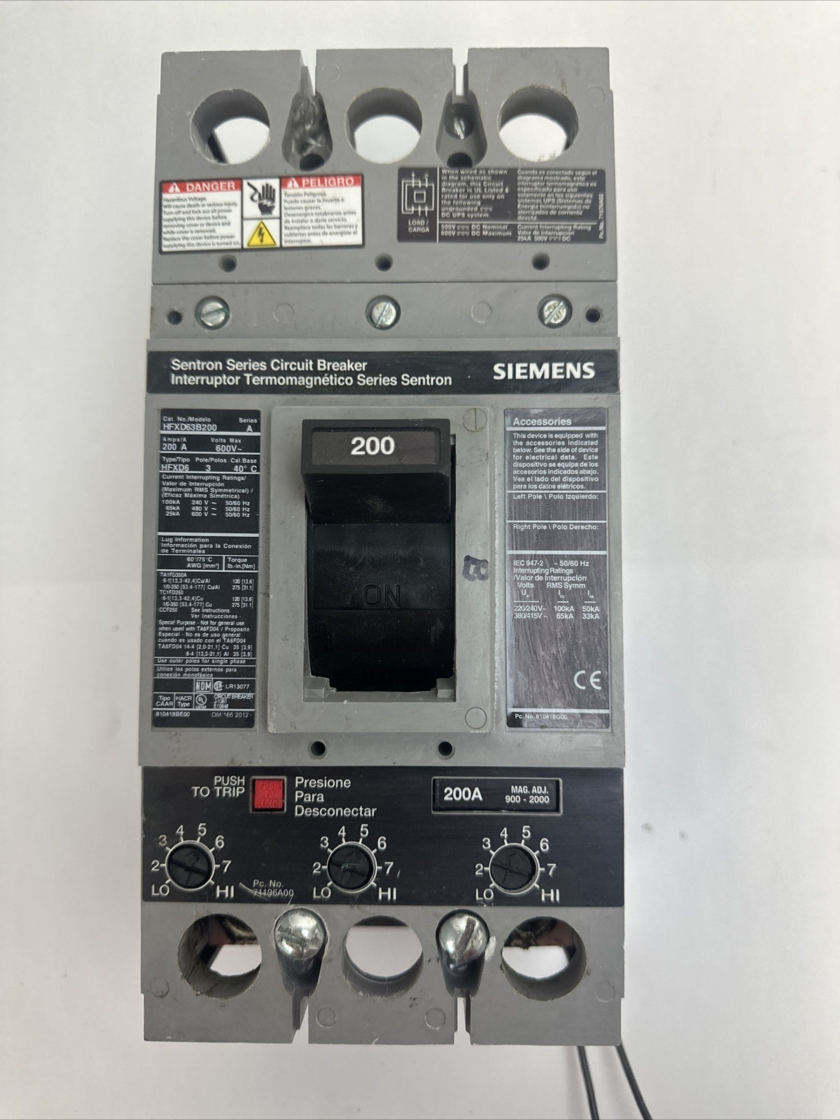 SIEMENS HFXD63B200 CIRCUIT BREAKER 3POLE 200AMP 600VAC DER A S01FD60 SHUNT TRIP
