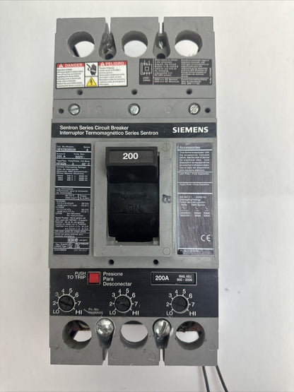 SIEMENS HFXD63B200 CIRCUIT BREAKER 3POLE 200AMP 600VAC DER A S01FD60 SHUNT TRIP