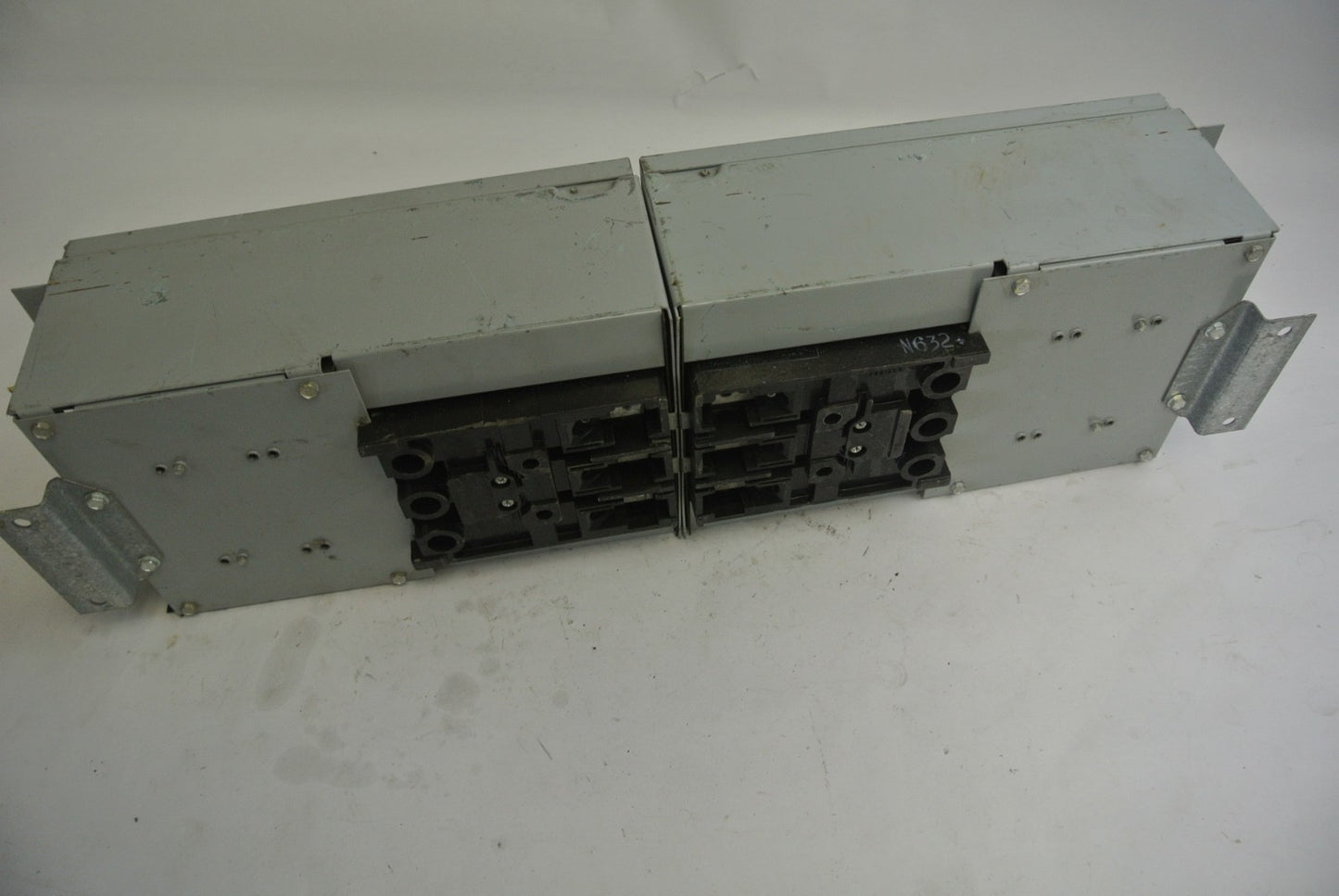 GE THFP361 TWIN FUSIBLE QMR-TYPE PANELBOARD SWITCH - 600V, 30A, 20HP MAX.