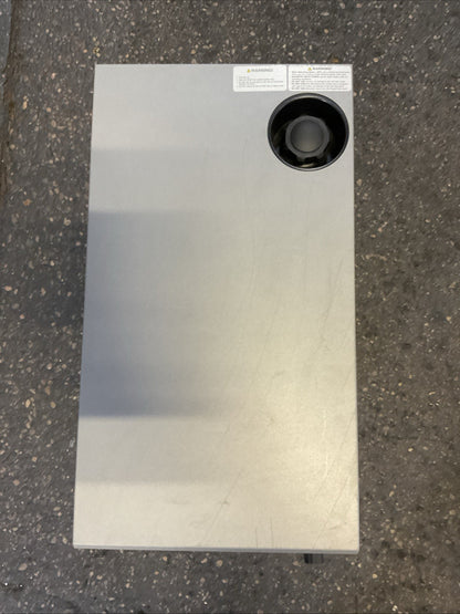 POLYSCIENCE 6160M21LB30D 230VAC 60HZ 9A 1PH WHISPERCOOL (SEE PHOTO FOR DAMAGE)