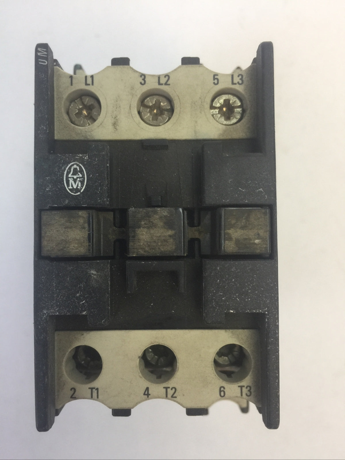KLOCKNER MOELLER STARTER DIL 0M CONTACTOR 3POLE 250VDC 35A 15HP COIL 120V 60HZ