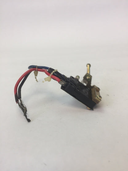 WESTINGHOUSE 4979D06G03 1A1B AUXILIARY SWITCH 120VAC 5A