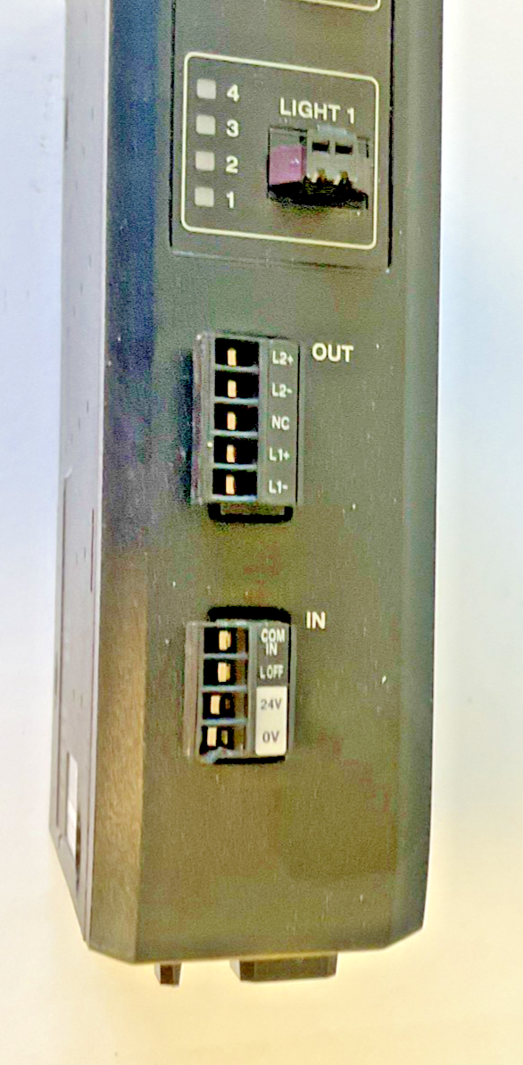 KEYENCE CA-DC21E ILLUMINATION CONTROLLER MODULE
