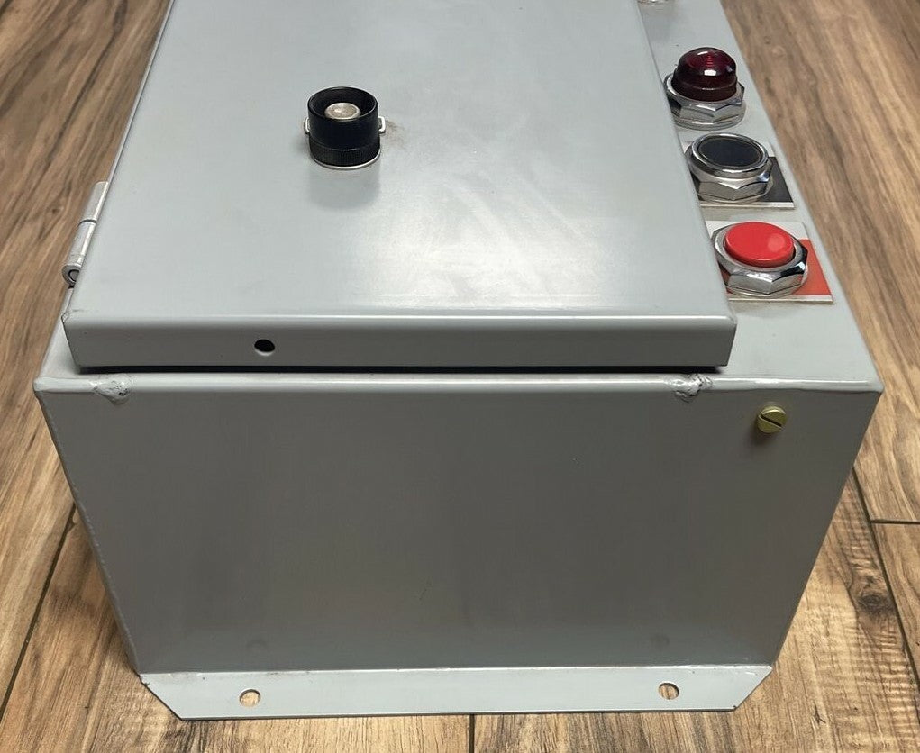 GE CR308C2042RADSJJ COMBINATION MAGNETIC STARTER SIZE 1 FUSIBLE 30A 600VAC 7.5HP